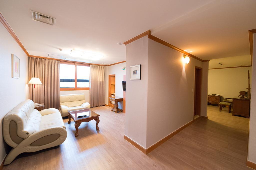 Gwangju Prado Hotel 光州 エクステリア 写真
